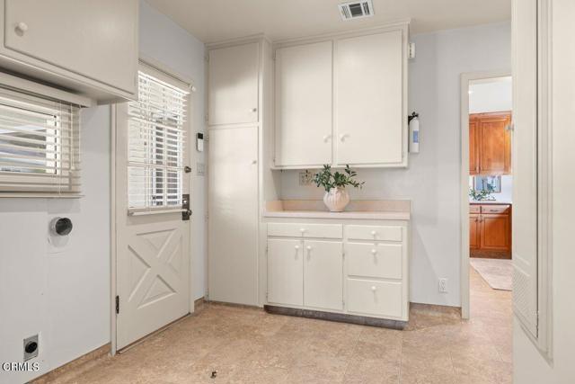 Image 30 of 46 For 410 Palomares Avenue