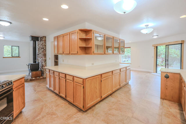 Detail Gallery Image 10 of 74 For 31600 Little Valley Rd, Fort Bragg,  CA 95437 - 3 Beds | 2 Baths