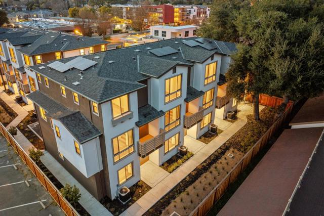 955 Woodside Road, Redwood City CA: https://media.crmls.org/mediaz/126905d7-2c2c-491d-b7d6-2b4a8444bb4e.jpg