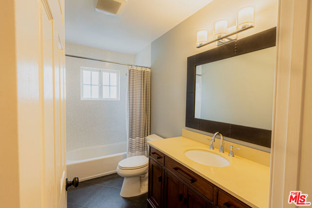 8510 Capistrano Avenue, West Hills CA: https://media.crmls.org/mediaz/1269cddc-5fea-4862-aec9-6e26b23cacf9.jpg