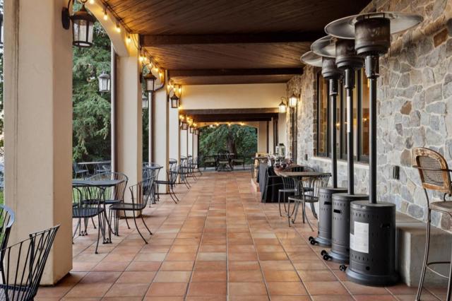 25200 Loma Prieta Avenue, Los Gatos CA: https://media.crmls.org/mediaz/126a2ffb-4350-4869-b666-adf7c43b8412.jpg