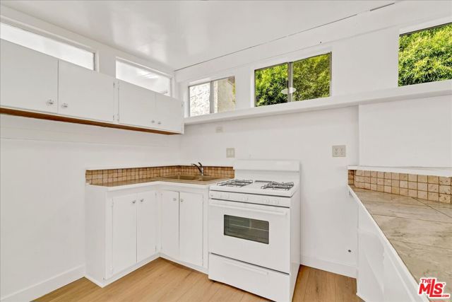 1226 Corona Street, Hermosa Beach, California 90254, 6 Bedrooms Bedrooms, 0 ,5 BathroomsBathrooms,Residential,For Sale,Corona,0,26844077 1226 Corona Street, Hermosa Beach, California 90254, 6 Bedrooms Bedrooms, 0 ,5 BathroomsBathrooms,Residential,For Sale,Corona,0,26844077