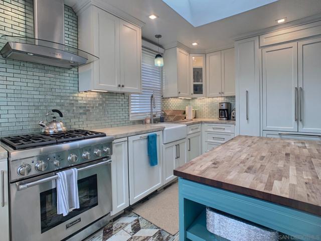 817 819 San Luis Rey Pl, San Diego CA: https://media.crmls.org/mediaz/126ad397-64f3-4e2c-8ba6-041482689e75.jpg