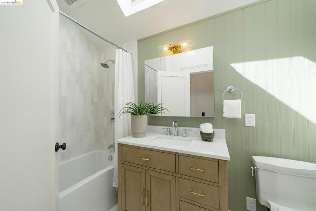 Image 48 of 60 For 6160 Buena Vista Ave