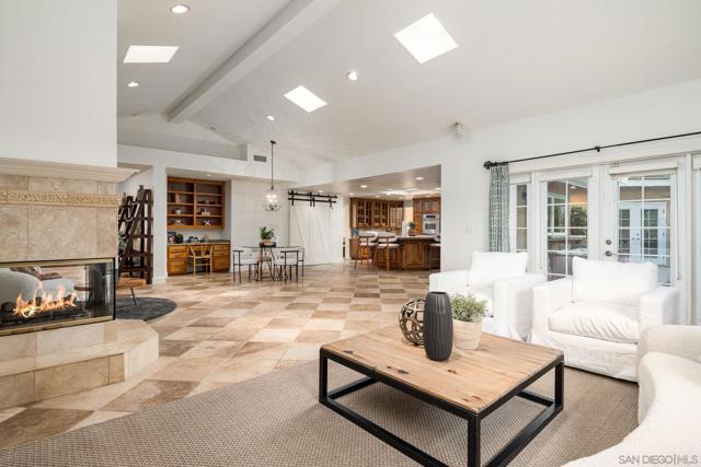 13678 Orchard Gate Road, Poway CA: https://media.crmls.org/mediaz/126b391e-247f-495a-b2d9-030a5b8f1367.jpg