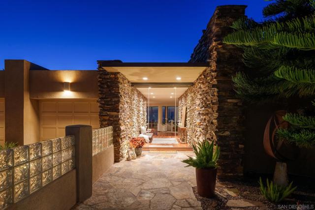 779 Barbara Ave, Solana Beach CA: https://media.crmls.org/mediaz/126b7cc2-5eb6-4026-aaf3-ca922f0015e7.jpg