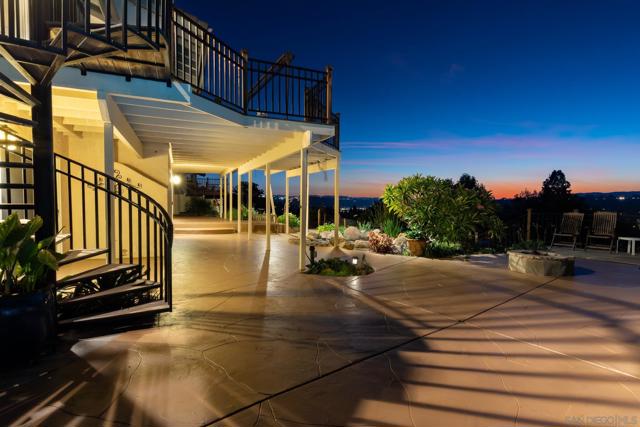 14036 TIERRA BONITA ROAD, Poway CA: https://media.crmls.org/mediaz/126c4554-b604-47b8-a310-27b5abb9d688.jpg