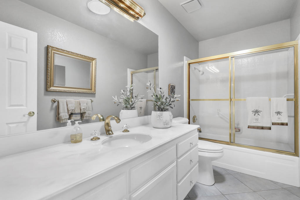 https://media.crmls.org/mediaz/126c668f-a5d7-4e7b-a080-0c749c2f001e.jpg?preset=X-Large