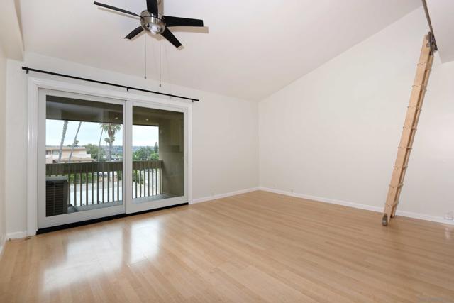 1885 Diamond St, San Diego CA: https://media.crmls.org/mediaz/126d583a-4d66-4128-aeae-9d4e89f76eac.jpg