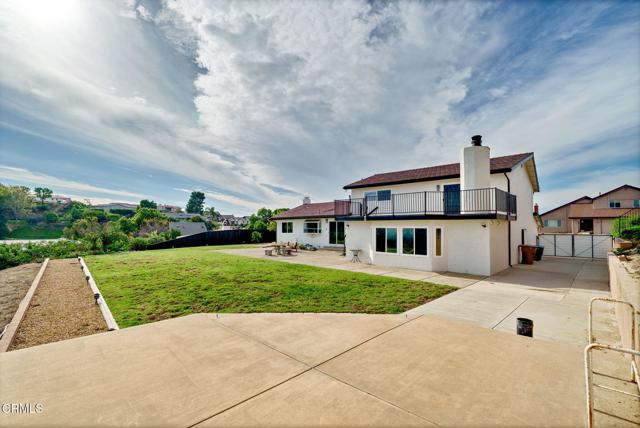 Detail Gallery Image 2 of 56 For 1020 via Cielito, Ventura,  CA 93003 - 4 Beds | 3 Baths