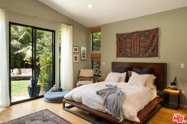4 Bed Home for Sale in Venice, California