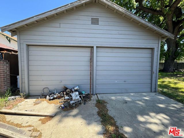 Image 54 of 66 For 745 Front Street
