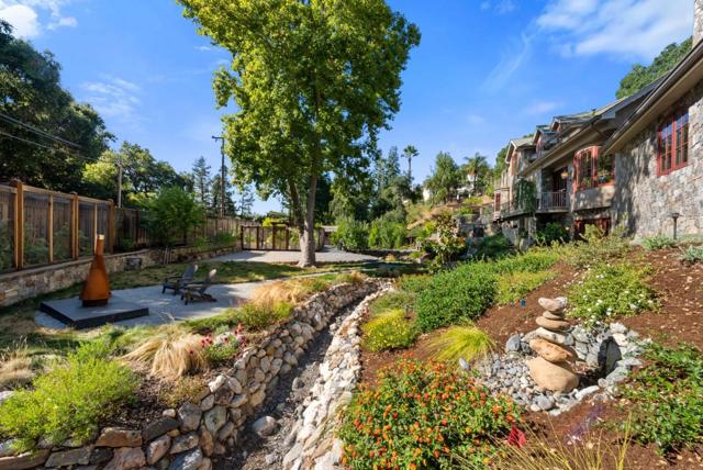 15985 Shannon Road, Los Gatos CA: https://media.crmls.org/mediaz/126f316d-0e74-4d00-be82-525e89032edc.jpg