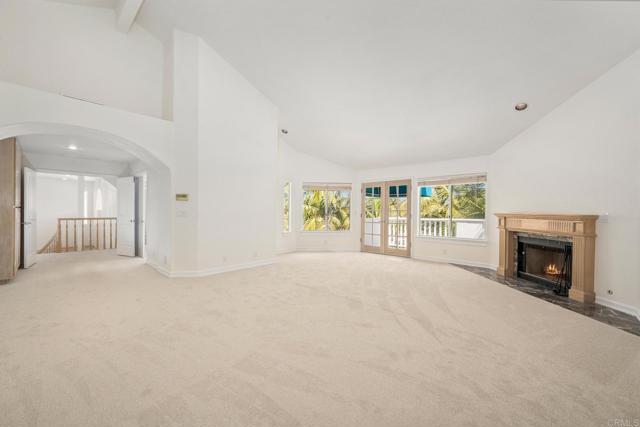 1367 Corona, Bonita CA: https://media.crmls.org/mediaz/1270f3b3-3444-4031-91ea-941f1f453f74.jpg