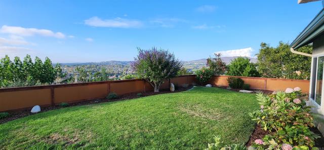 Detail Gallery Image 10 of 65 For 1420 Tres Hermanas Way, Encinitas,  CA 92024 - 4 Beds | 3 Baths