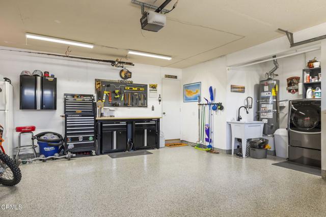 3051 Ketch Place, Oxnard CA: https://media.crmls.org/mediaz/1271a6f0-8330-4f1a-a14a-72ec2c80955b.jpg