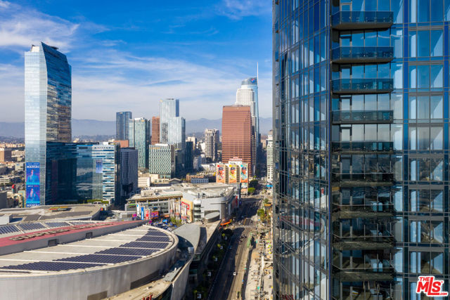 1200 S FIGUEROA Street, Los Angeles CA: https://media.crmls.org/mediaz/127288b8-f53b-4762-9c70-2010efe5f6cb.jpg