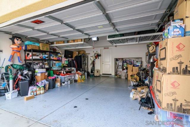 1622 Puffin Pl, Chula Vista CA: https://media.crmls.org/mediaz/12729b6b-457d-4287-aac8-01933b6e03d4.jpg