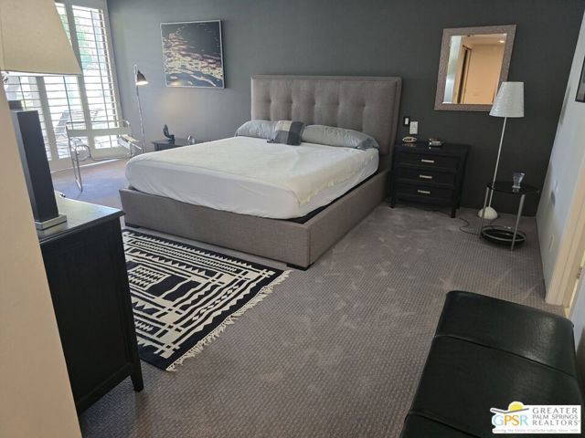 1445 Via Isla, Palm Springs CA: https://media.crmls.org/mediaz/1272ccd7-4104-4976-9fef-b314502ac8e3.jpg