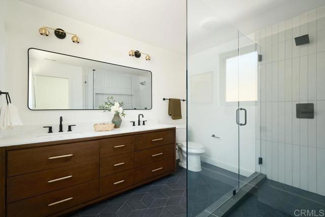 2025 Valley Road, Oceanside CA: https://media.crmls.org/mediaz/12739e2b-9ccb-4511-b7da-bef8164f0038.jpg