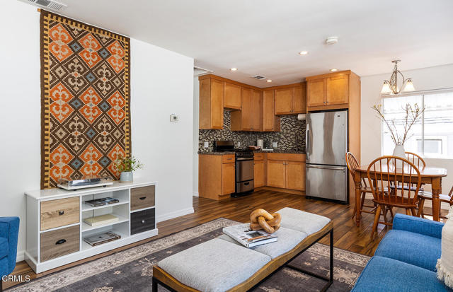 Detail Gallery Image 36 of 44 For 3600 Buena Vista Ave, Glendale,  CA 91208 - 3 Beds | 2/1 Baths