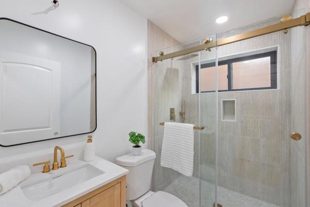 895 Laurel Avenue, Belmont CA: https://media.crmls.org/mediaz/12744210-0f1e-4905-b02c-65d346dbc6d2.jpg
