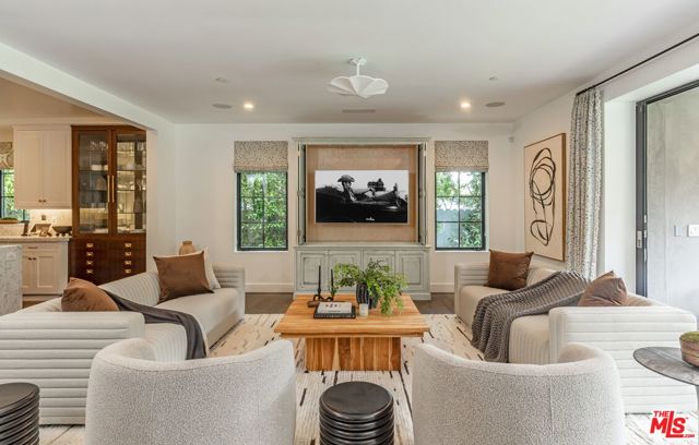 116 S Carmelina Avenue, Los Angeles CA: https://media.crmls.org/mediaz/12752daa-7628-4274-bcac-13b94fef3c87.jpg