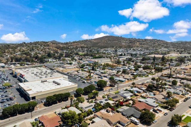 Detail Gallery Image 6 of 29 For 8739 Saint George St, Spring Valley,  CA 91977 - 3 Beds | 2 Baths