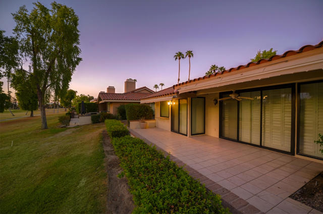 239 Santa Barbara Circle, Palm Desert, CA 92260