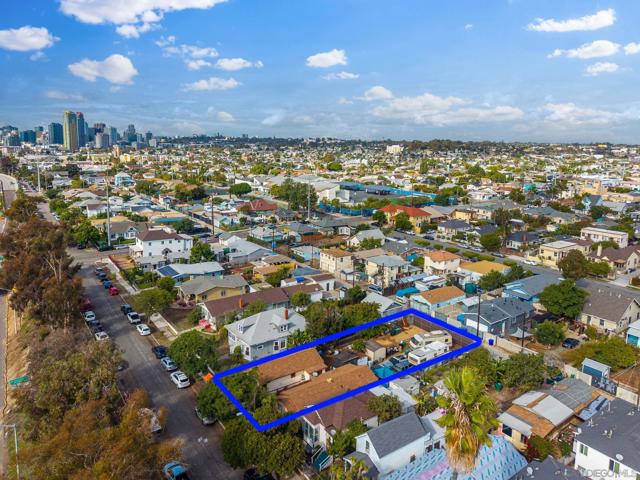 2252 Kearney Ave, San Diego CA: https://media.crmls.org/mediaz/1276cf98-4a39-4c49-87e3-52a76e849185.jpg