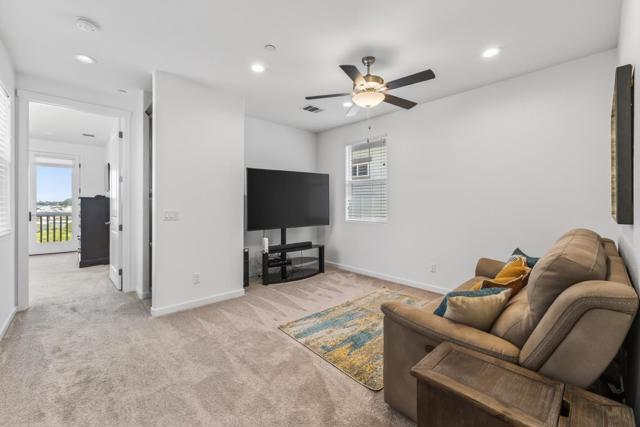 2975 Denali Drive, Marina CA: https://media.crmls.org/mediaz/1276e327-538c-43f6-b2ae-bbfbad755cec.jpg