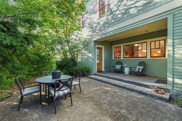 385 Miramar Drive, Half Moon Bay CA: https://media.crmls.org/mediaz/1277848f-a85d-4093-a177-2fec5205e620.jpg