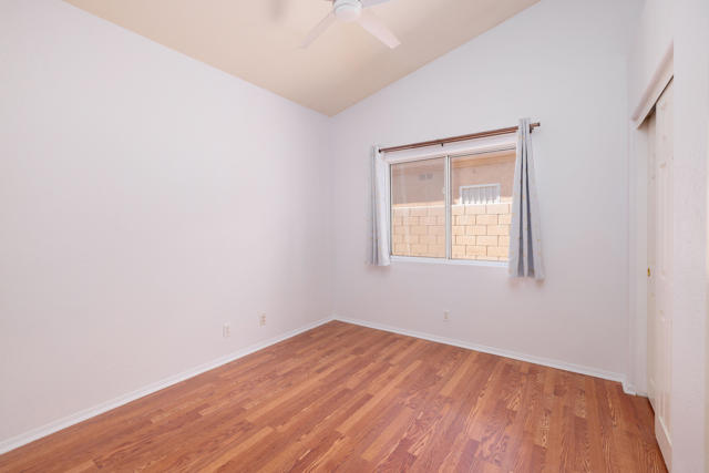 40670 Posada Court, Palm Desert CA: https://media.crmls.org/mediaz/12791609-4f43-488e-aa2f-1efda938e9af.jpg