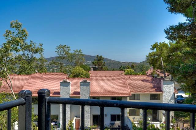 Detail Gallery Image 6 of 40 For 3115 Avenida Topanga, Carlsbad,  CA 92009 - 3 Beds | 2/1 Baths