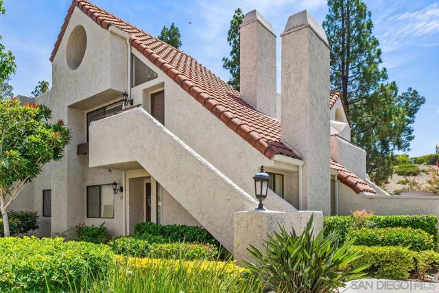 17945 Caminito Pinero, San Diego CA: https://media.crmls.org/mediaz/1279a1bc-b56d-489e-87d9-58b0c8b0e3ab.jpg