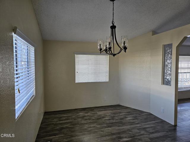 Detail Gallery Image 6 of 16 For 360 Ibsen Pl #129,  Oxnard,  CA 93033 - 3 Beds | 2 Baths
