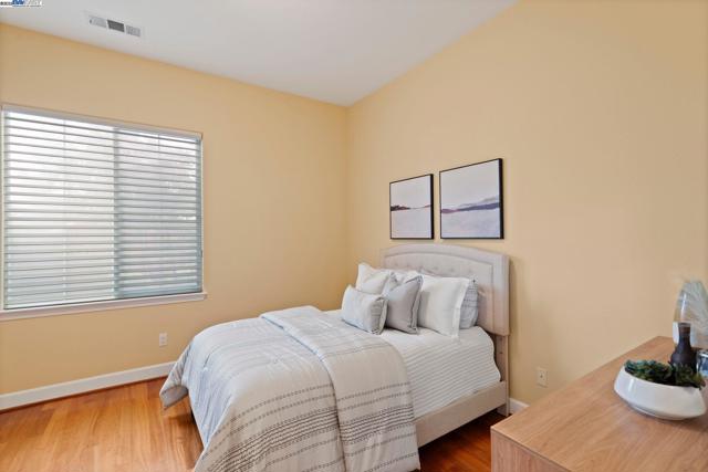 1646 Cascina Ct, Livermore CA: https://media.crmls.org/mediaz/1279c16a-3ca1-4add-aae1-e9c39747e48b.jpg