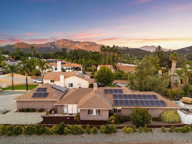 Detail Gallery Image 3 of 52 For 16403 Arena Dr., Ramona,  CA 92065 - 4 Beds | 3/1 Baths