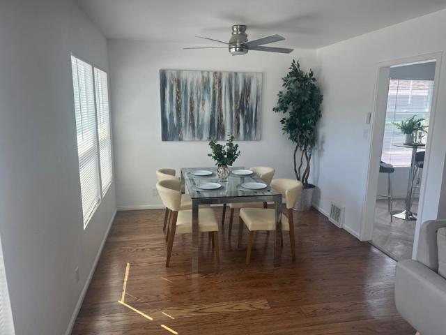 632 W 39th Avenue, San Mateo CA: https://media.crmls.org/mediaz/127abbf5-06a4-4d0a-83f1-ce1a352a73a8.jpg