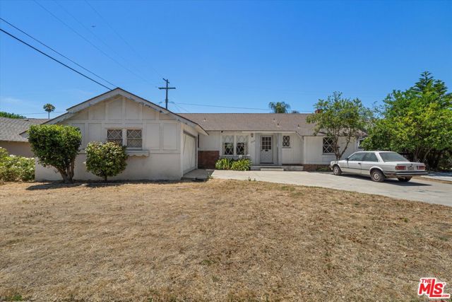 21014 Baltar Street photo 2