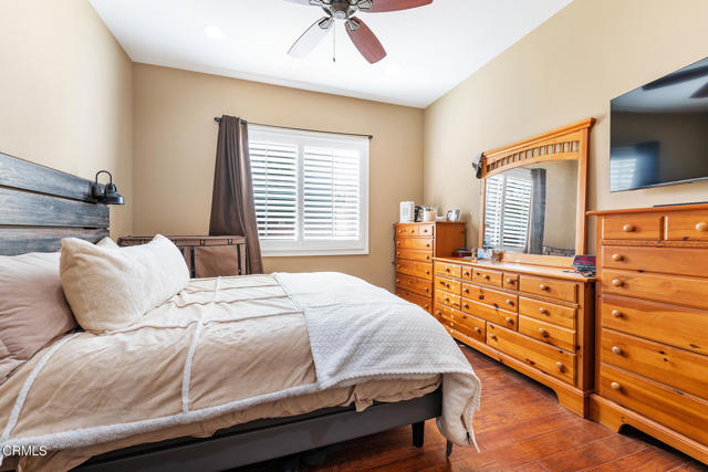 12428 Palmer Drive, Moorpark CA: https://media.crmls.org/mediaz/127b5d85-95e7-423b-9dc3-1798fbfe4095.jpg