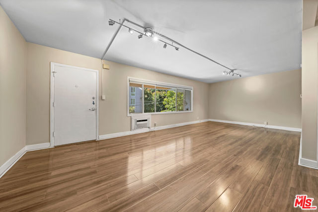 8555 Sherwood Drive, West Hollywood CA: https://media.crmls.org/mediaz/127b780b-a993-4553-aff6-dc4ca947f990.jpg
