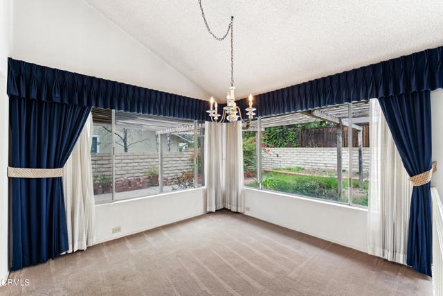 2813 E Appalachian Court, Westlake Village CA: https://media.crmls.org/mediaz/127bd25e-4f12-4181-bfc3-d27b9a174d4f.jpg