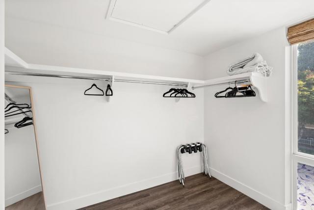 508 N Tremont Street, Oceanside CA: https://media.crmls.org/mediaz/127c7003-a8b5-4968-a463-610b602e6d09.jpg