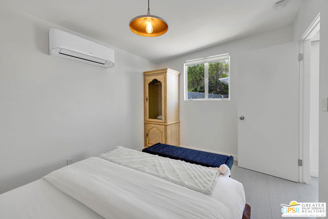 587 N Calle Marcus, Palm Springs CA: https://media.crmls.org/mediaz/127c7a98-b538-4467-b3c2-0a52bcf2424a.jpg