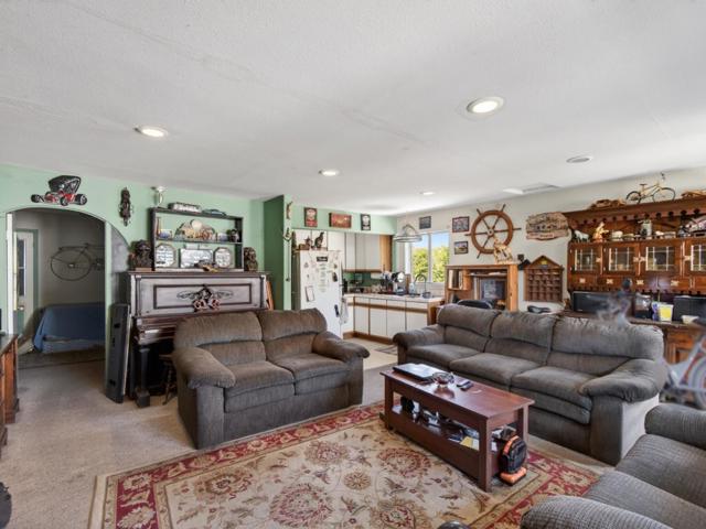 2545 Mar Vista Drive, Aptos CA: https://media.crmls.org/mediaz/127c822e-dc54-46e6-a359-43ab7e48eeeb.jpg