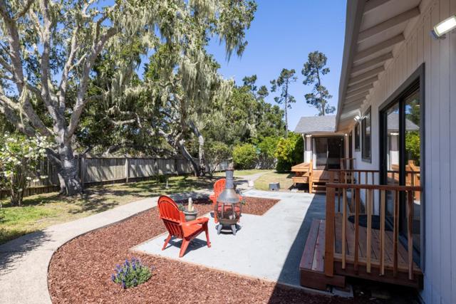 7 Antelope Lane, Monterey CA: https://media.crmls.org/mediaz/127ca7ae-6329-4c2b-b932-c57a1394b184.jpg