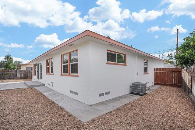 Detail Gallery Image 30 of 32 For 5648 Hamill Ave, San Diego,  CA 92120 - 3 Beds | 2 Baths
