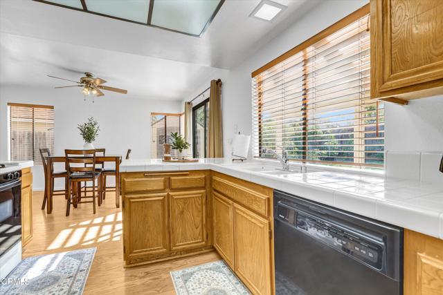 Detail Gallery Image 11 of 31 For 847 Jasper Ave, Ventura,  CA 93004 - 3 Beds | 2/1 Baths