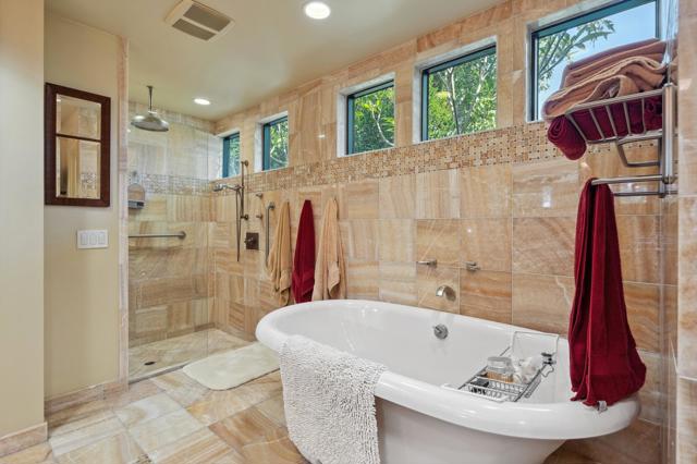 Image 47 of 61 For 75550 Beryl Lane